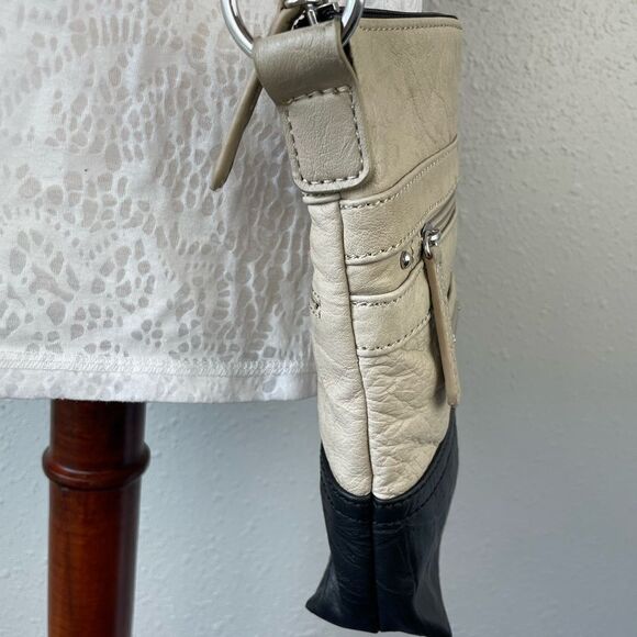 Stone & Co. Faux Leather Cross Body Bag - Picture 5 of 8